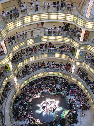 Dance contest at Joy City Mall (Xidan)